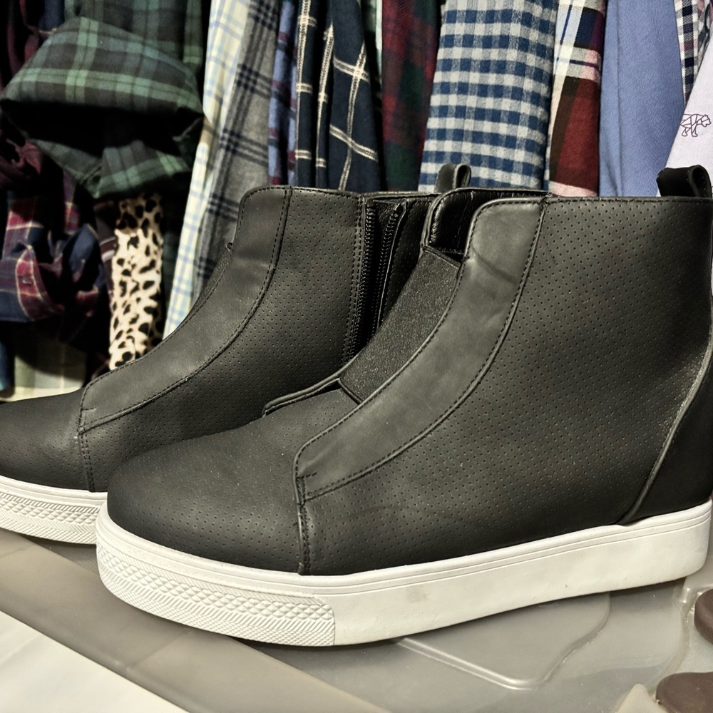 Danskin Black High-Top Wedge Women’s Sneakers